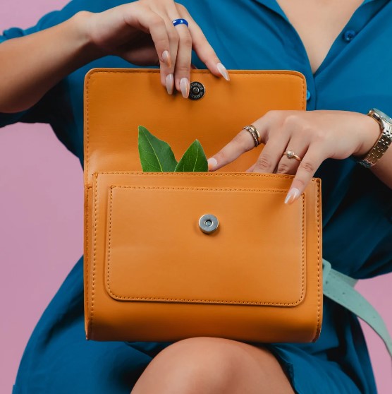 llevar hojas de laurel como amuleto