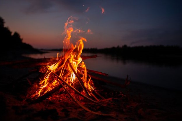 la noche de san juan, la noche más mñagica de todo el año
